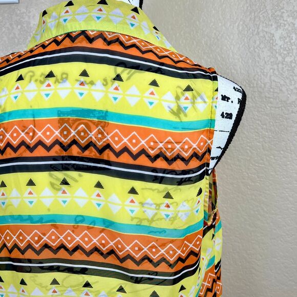 Geri C. Yellow  geometric sleeveless button up collar  top size L beach vacation - Picture 9 of 13